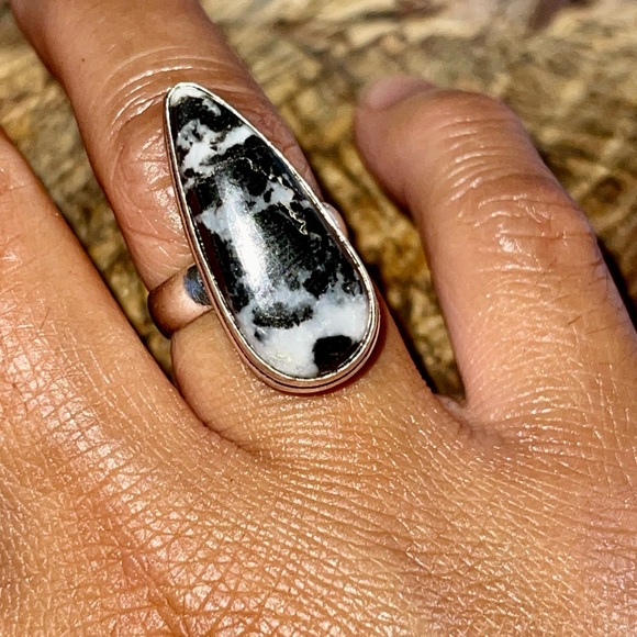 White Buffalo Turquoise Ring Size 7 - Picture 3 of 7